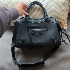 Balenciaga Neo Classic Too Handle City Bag